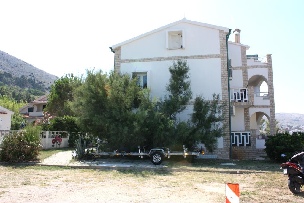 Apartments Tatjana 파그 외부 사진
